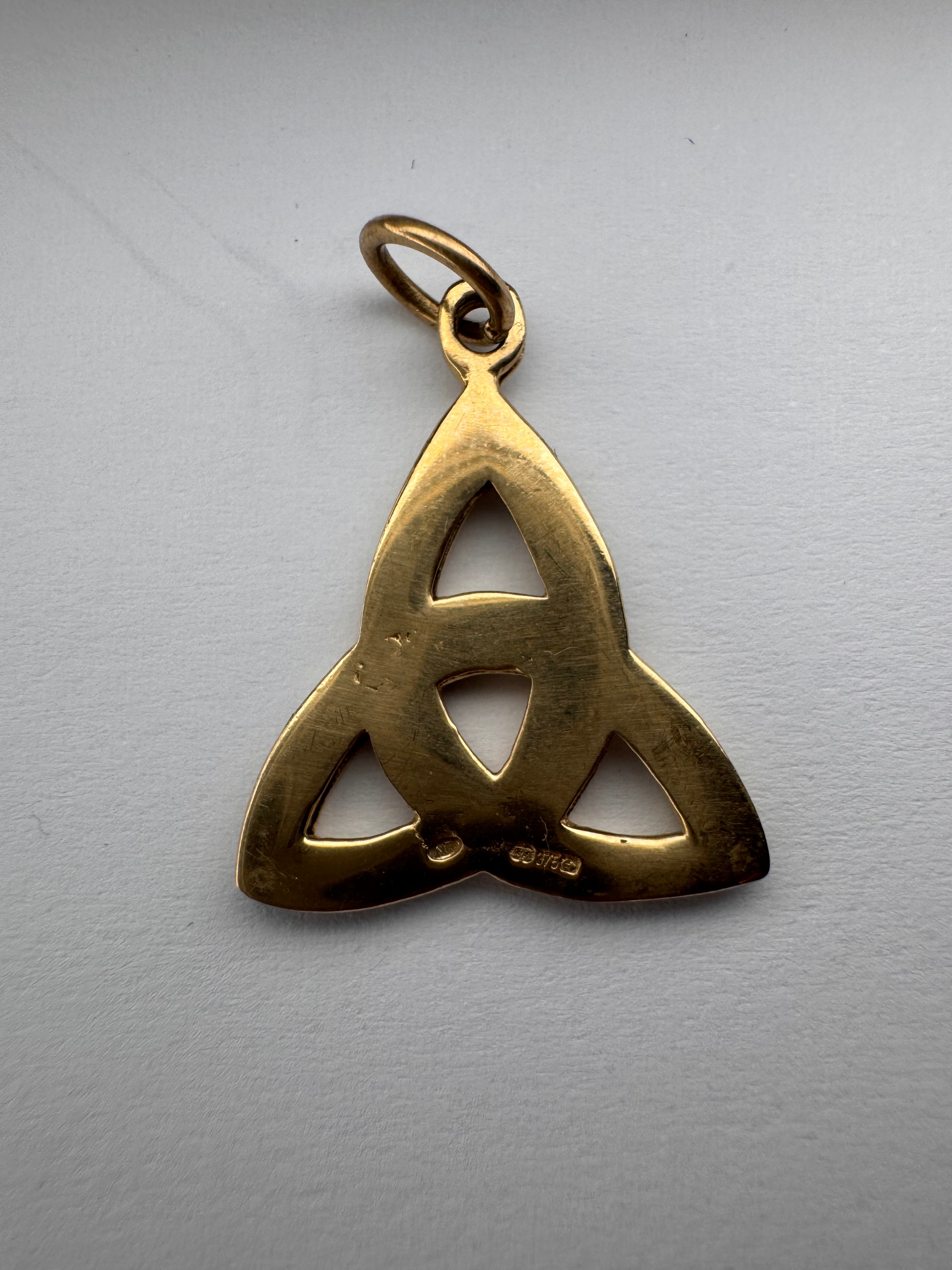 9ct Celtic Pendant