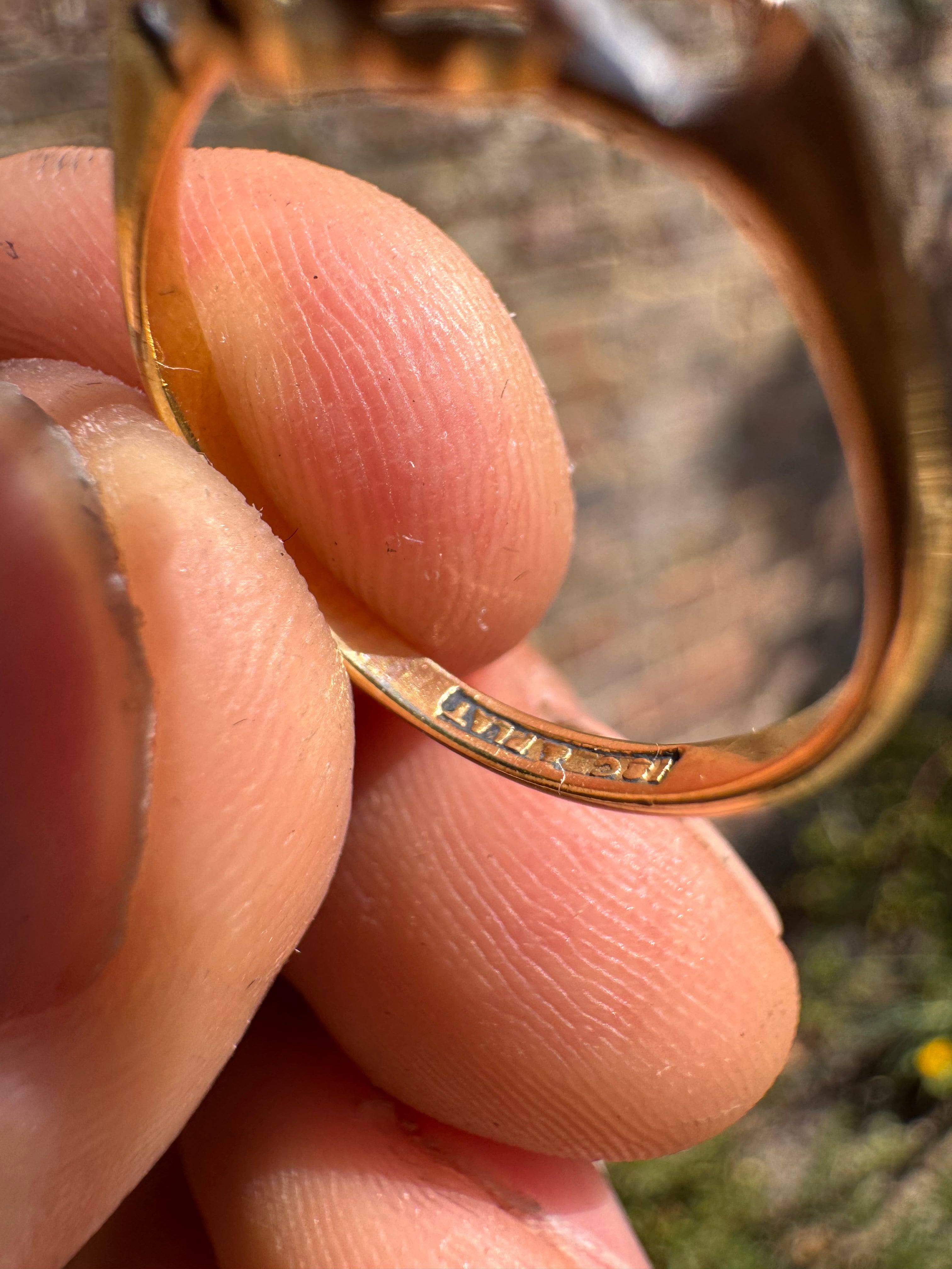 Antique 18ct Yellow Gold Platinum Diamond Ring