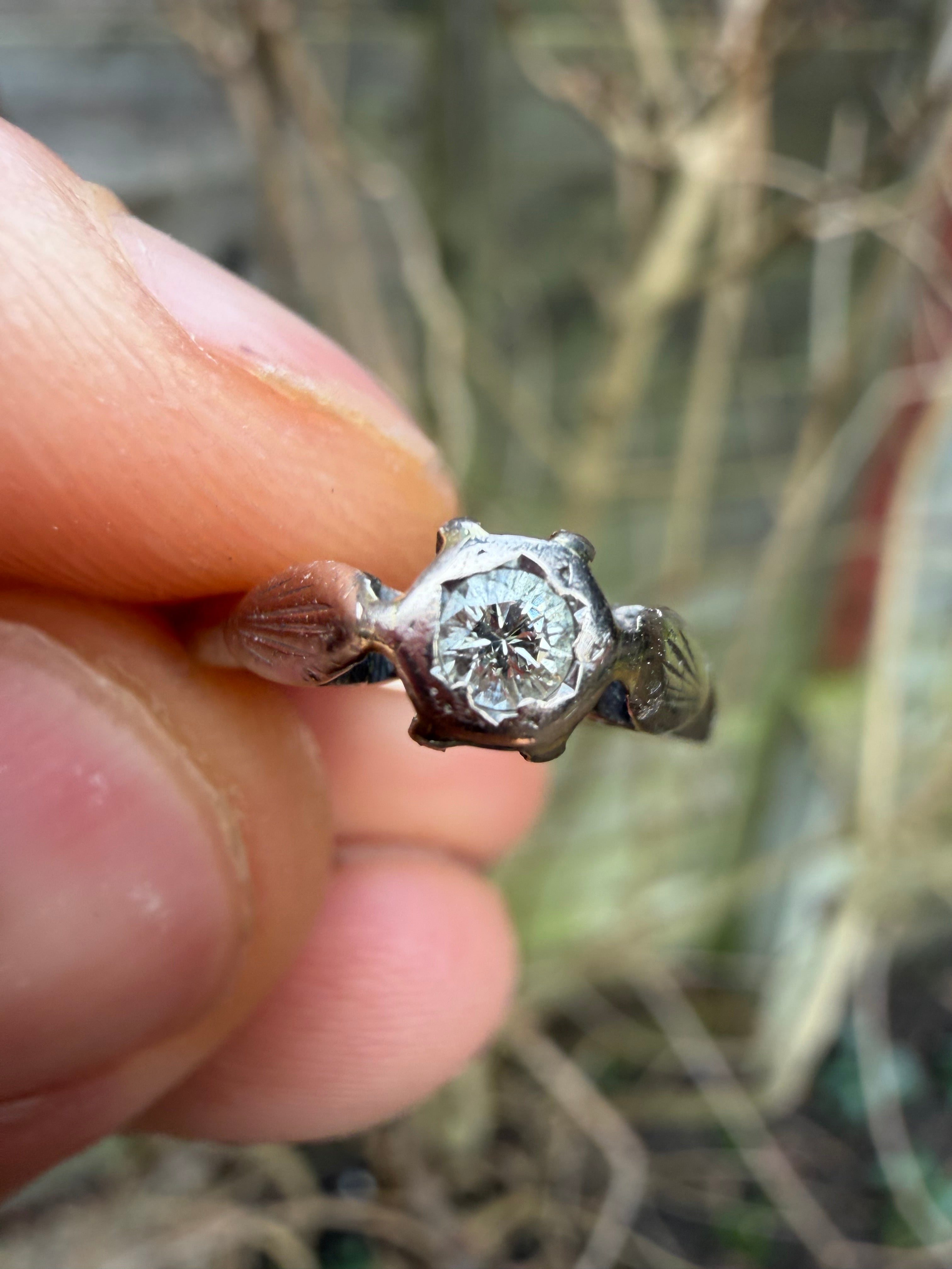 Lot 80: 18ct White Gold Diamond Solitaire