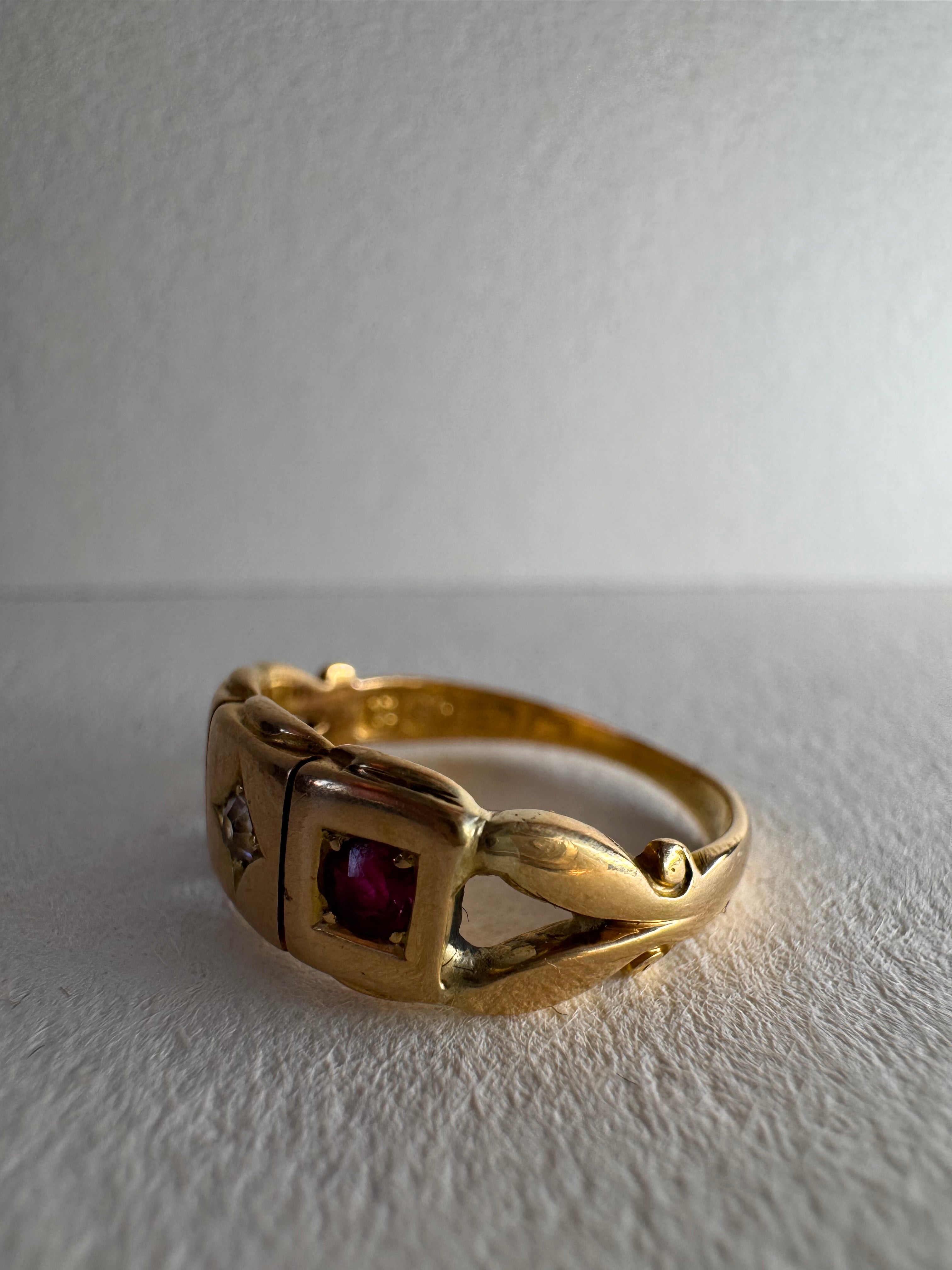 Antique 18ct Gold Ruby Ring